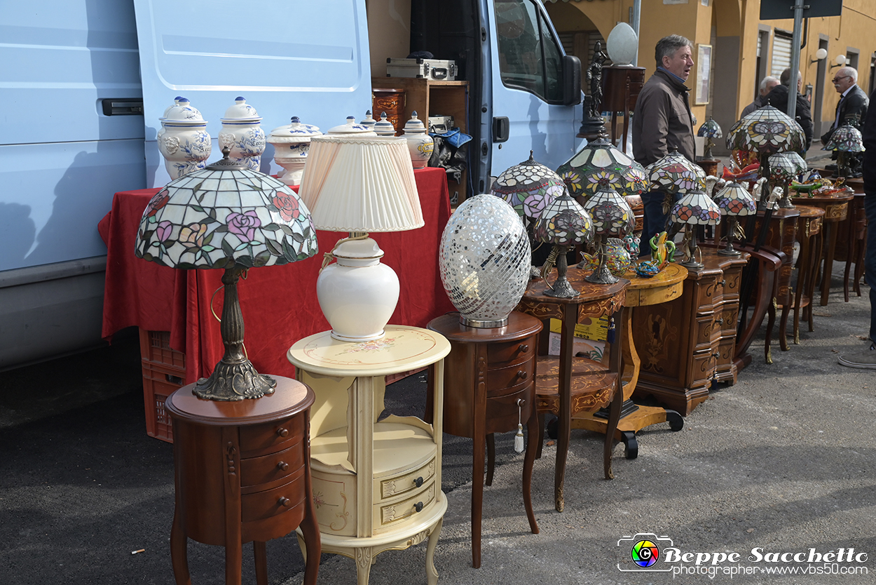 VBS_6685 - Mercatino dell'Antiquariato e dell'Hobbismo - Ottobre 2023.jpg